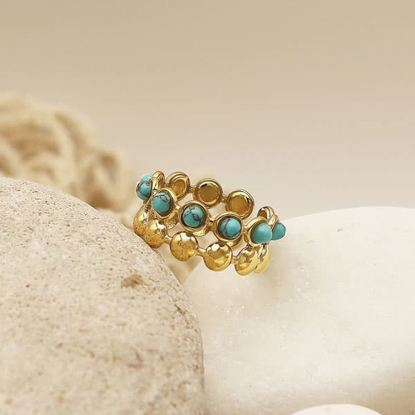 Bague dorée avec 2 rangs en petites boules serties de pierres Turquoise