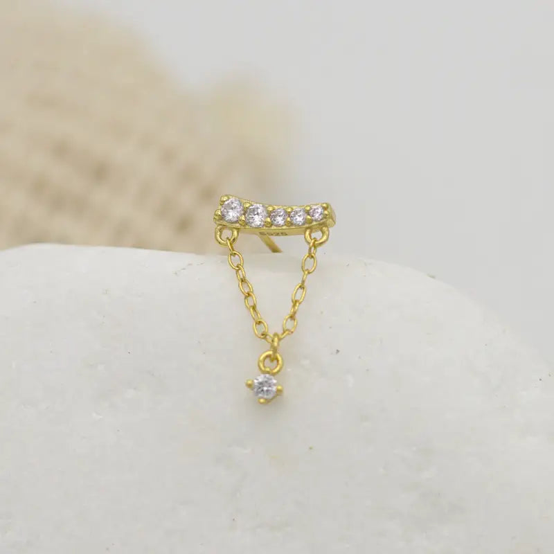 Boucle clou d'oreilles diadème doré avec chaîne sertie de zircons