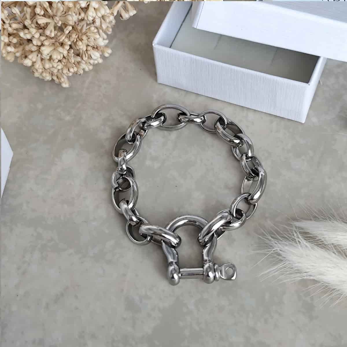 Bracelet grosse maille en acier inoxydable argenté à fermoir manille