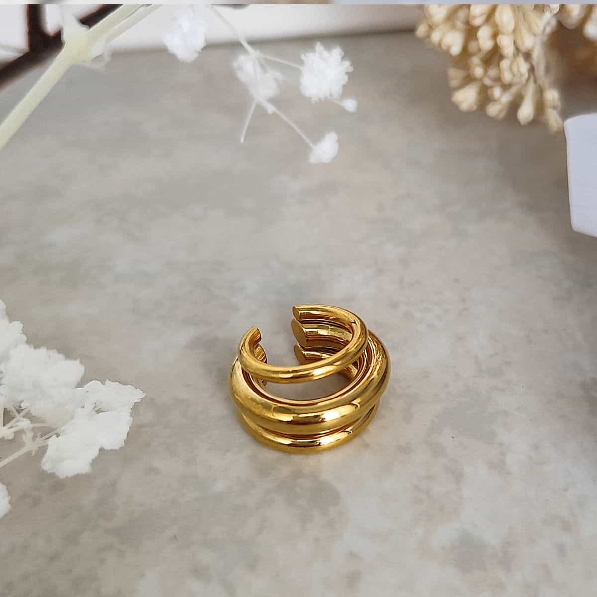 earcuff en acier  doré inoxydable 3 anneaux